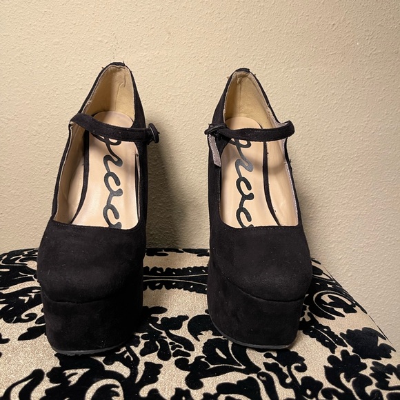 Heel-less, Buckle, Anti-gravity, Platform Spiked Wedge Heels - Picture 9 of 14